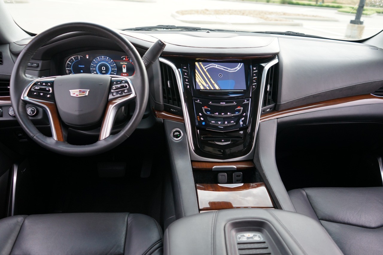 2020 Cadillac Escalade 4WD 4dr Premium Luxury photo