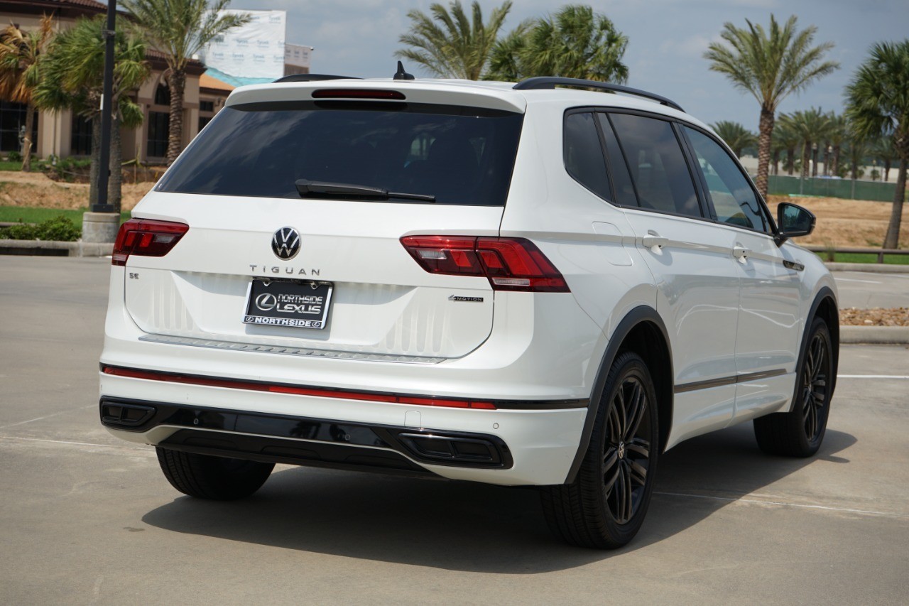 2022 Volkswagen Tiguan 2.0T SE R-Line Black 4MOTION photo