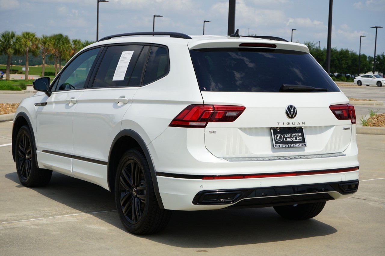 2022 Volkswagen Tiguan 2.0T SE R-Line Black 4MOTION photo