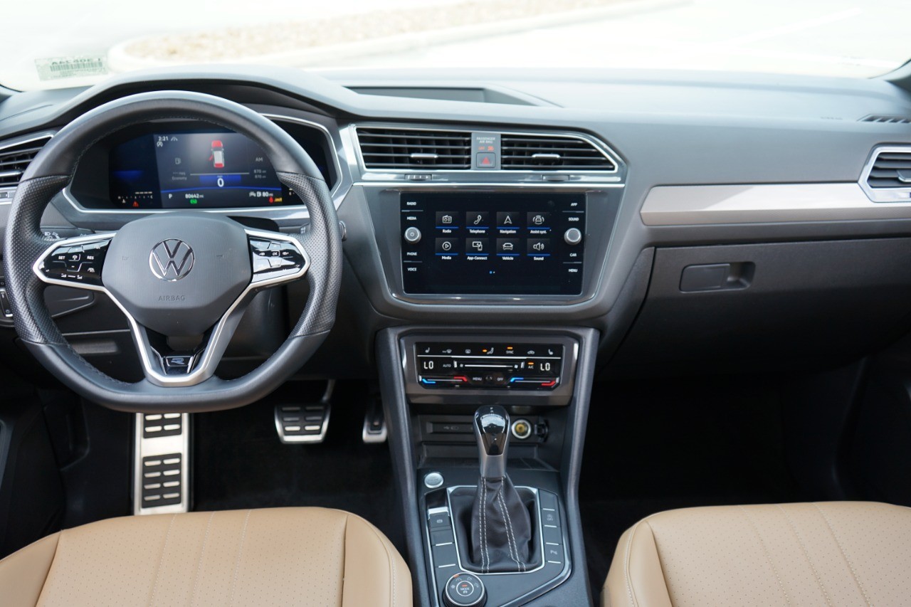 2022 Volkswagen Tiguan 2.0T SE R-Line Black 4MOTION photo