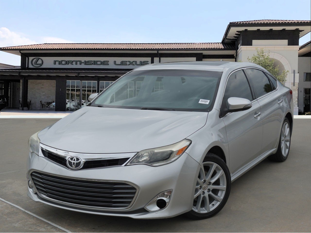 Silver 2013 Toyota Avalon Limited Sedan Front-Wheel Drive 6-Speed Automatic