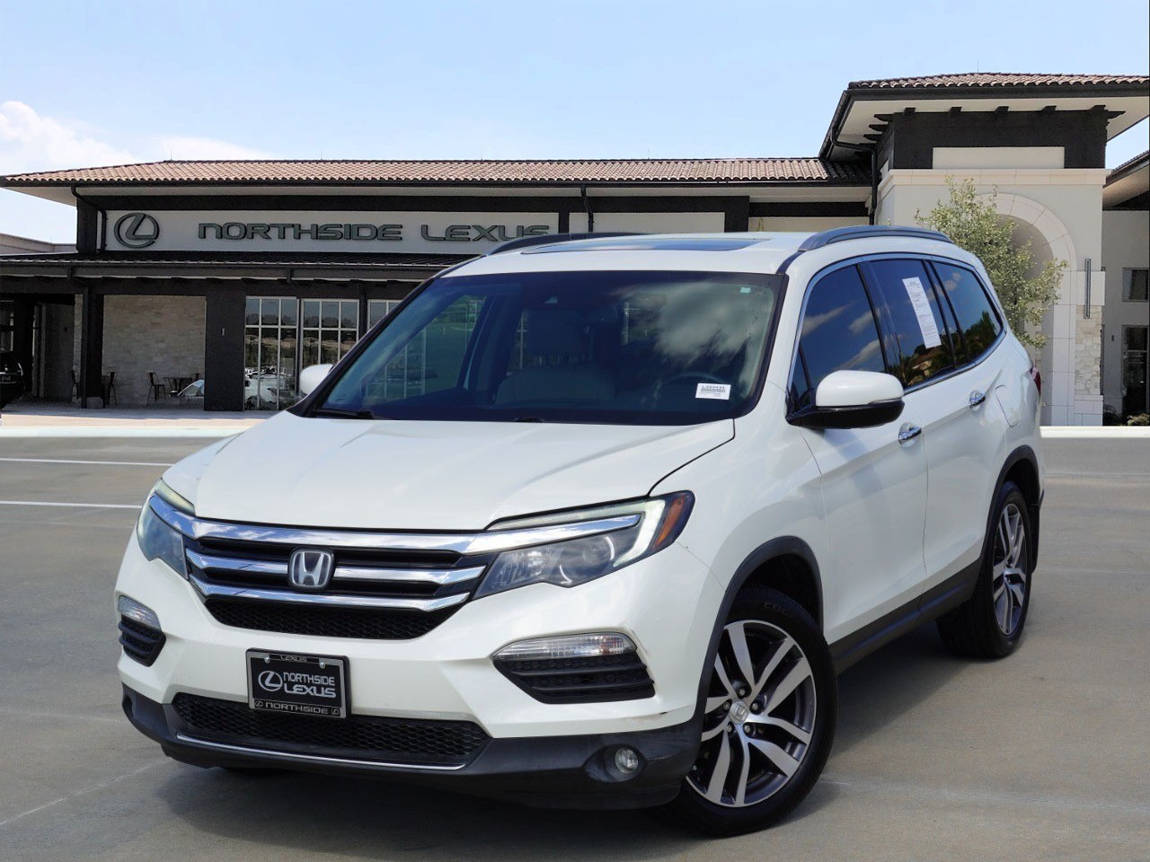 White 2017 Honda Pilot Touring SUV / Crossover Front-Wheel Drive 9-Speed Automatic