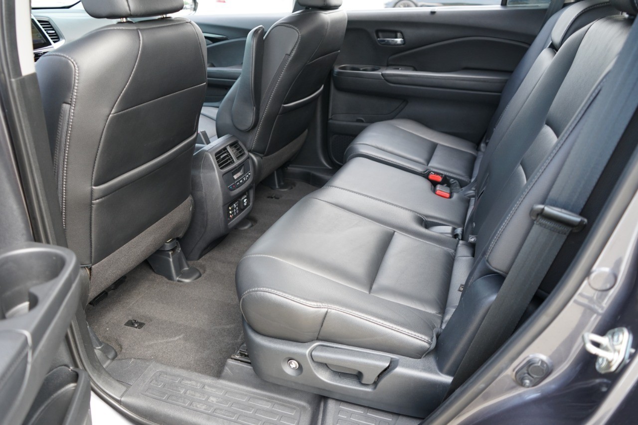 2018 Honda Pilot Touring AWD photo
