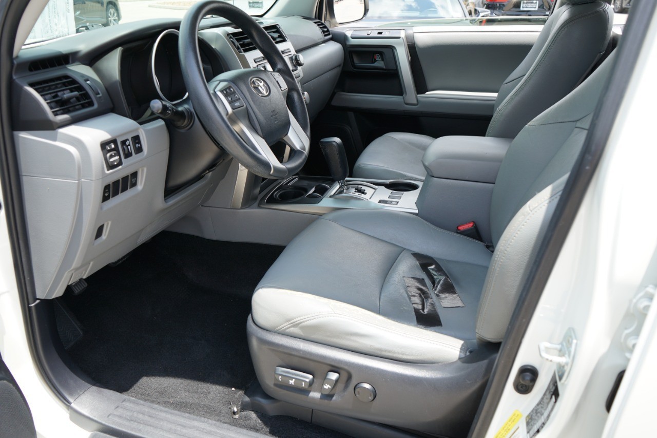 2012 Toyota 4Runner SR5 photo