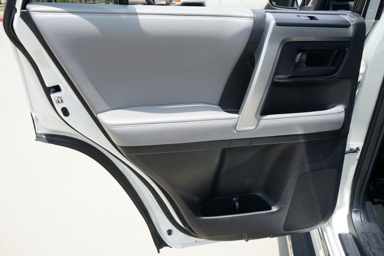 2012 Toyota 4Runner SR5 photo