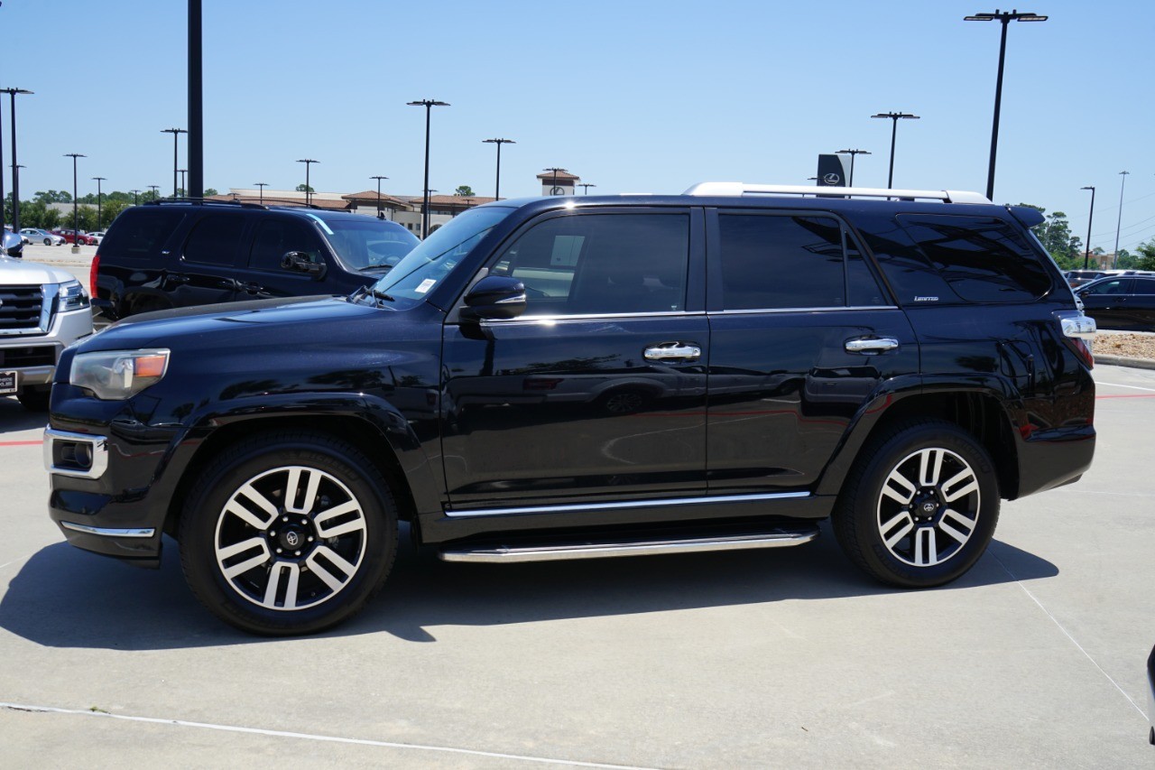 2017 Toyota 4Runner Limited 2WD (Natl) photo