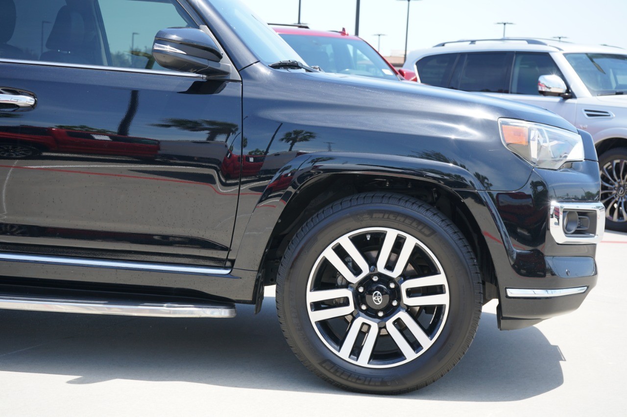 2017 Toyota 4Runner Limited 2WD (Natl) photo