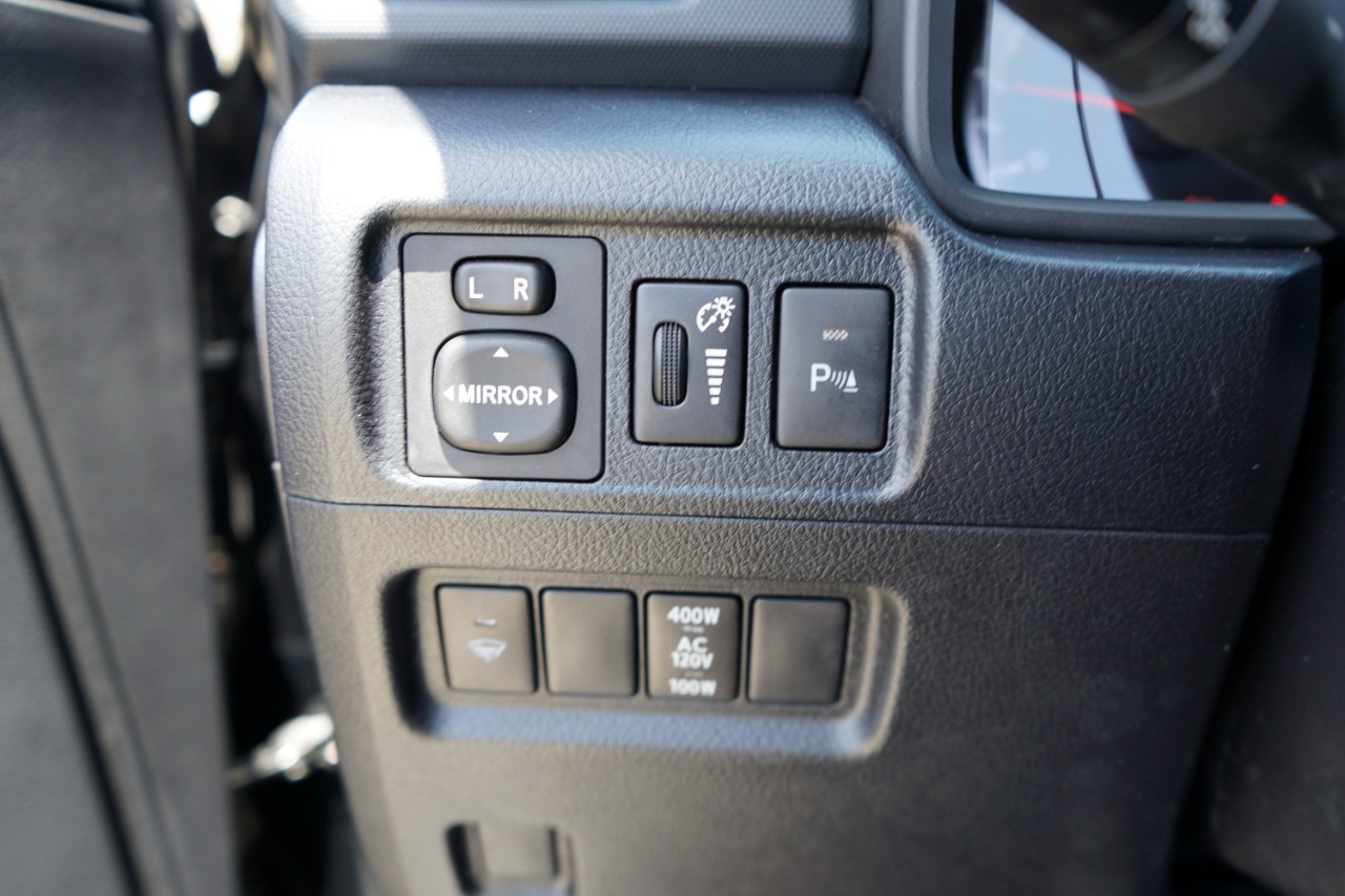2017 Toyota 4Runner Limited 2WD (Natl) photo