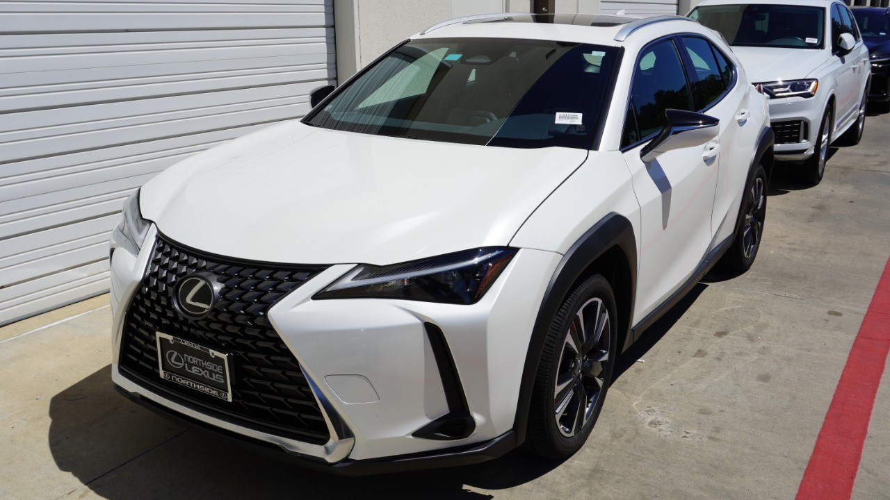 White 2025 Lexus UX Hybrid 300h FWD SUV / Crossover Front-Wheel Drive Continuously Variable Transmission