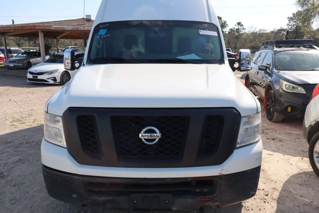 2017 Nissan NV SV