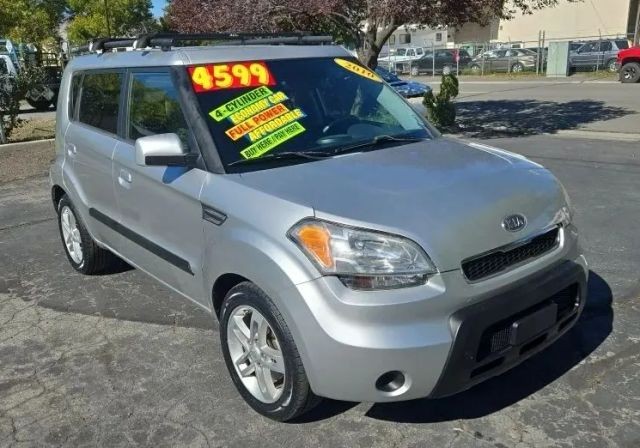 2010 Kia Soul +