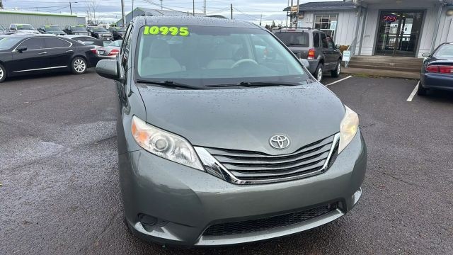 2011 Toyota Sienna LE 7-Passenger