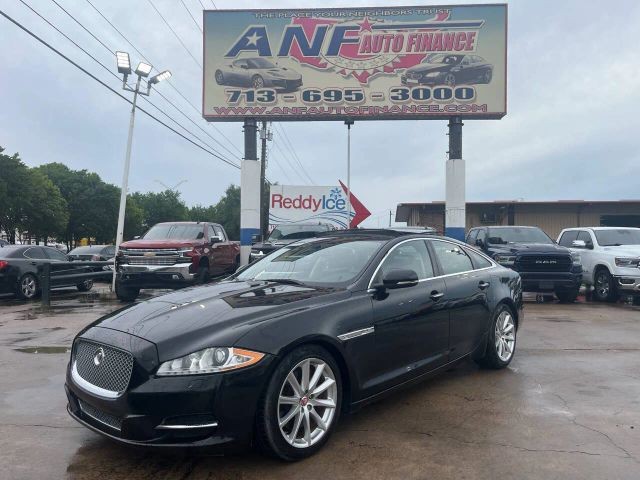 2015 Jaguar XJ Base
