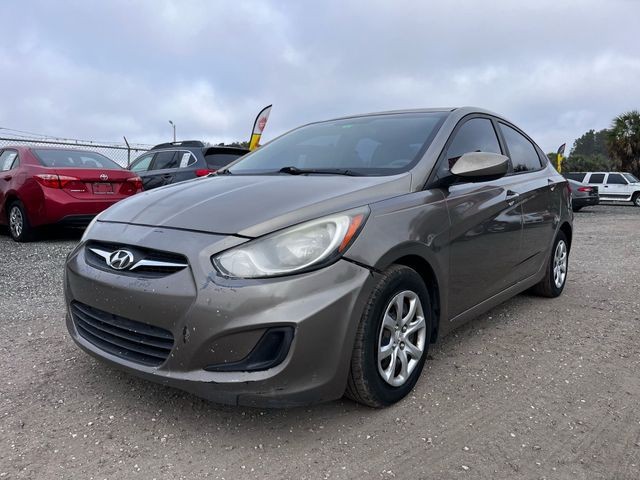 2013 Hyundai Accent GLS photo