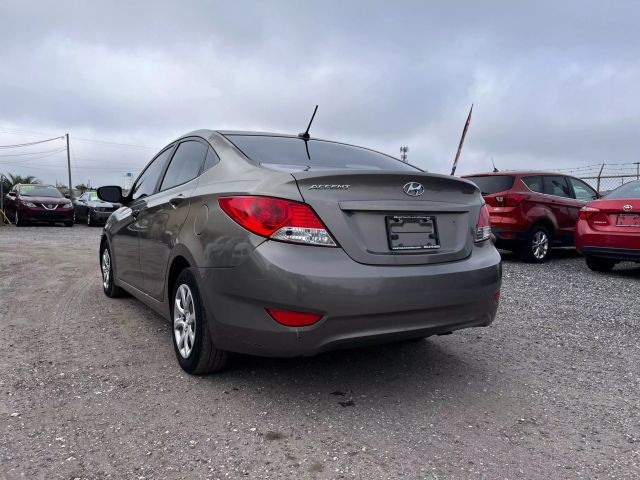 2013 Hyundai Accent GLS photo