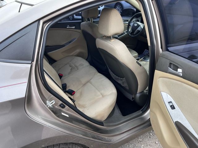 2013 Hyundai Accent GLS photo