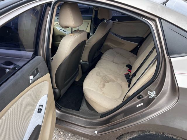 2013 Hyundai Accent GLS photo