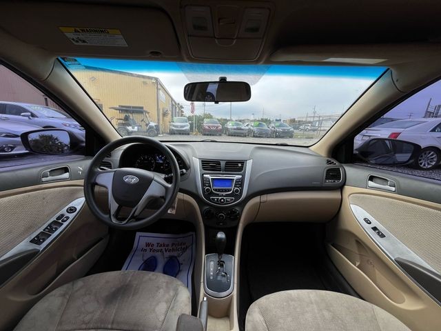 2013 Hyundai Accent GLS photo