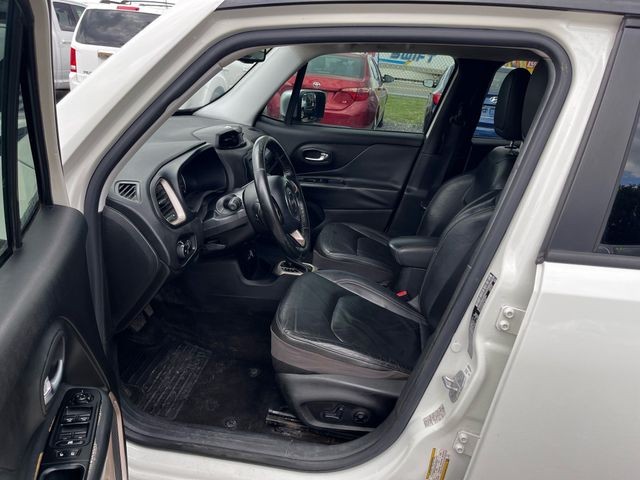 2016 Jeep Renegade Limited Sport Utility 4D photo