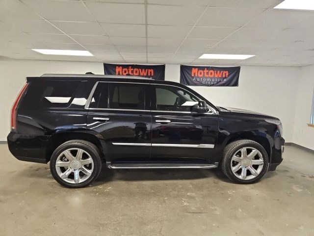 2017 Cadillac Escalade Luxury