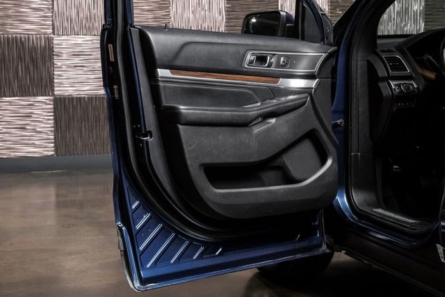 2016 Ford Explorer Limited Sport Utility 4D photo