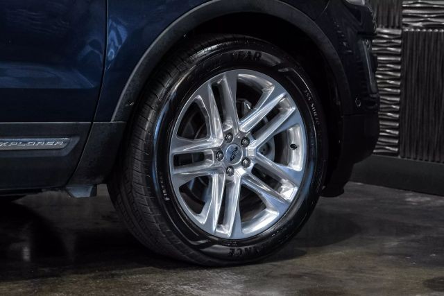 2016 Ford Explorer Limited Sport Utility 4D photo