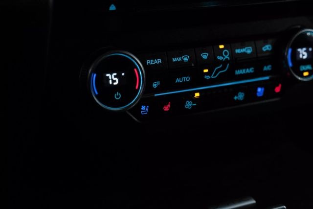 2018 Ford Expedition Platinum Sport Utility 4D photo