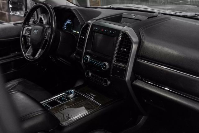 2018 Ford Expedition Platinum Sport Utility 4D photo