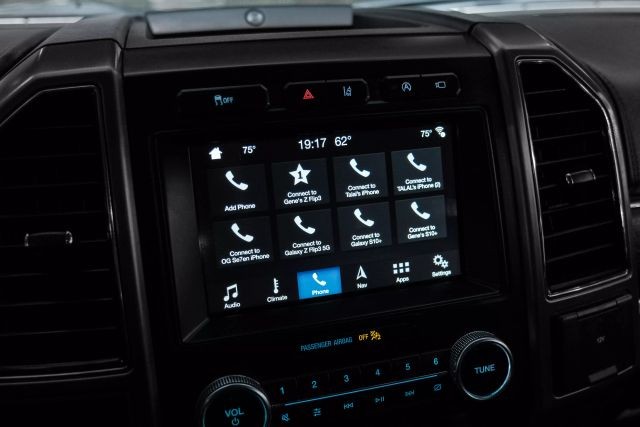 2018 Ford Expedition Platinum Sport Utility 4D photo