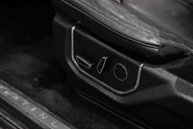 2018 Ford Expedition Platinum Sport Utility 4D photo