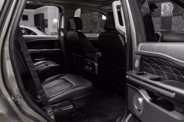 2018 Ford Expedition Platinum Sport Utility 4D photo