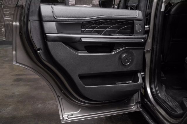 2018 Ford Expedition Platinum Sport Utility 4D photo