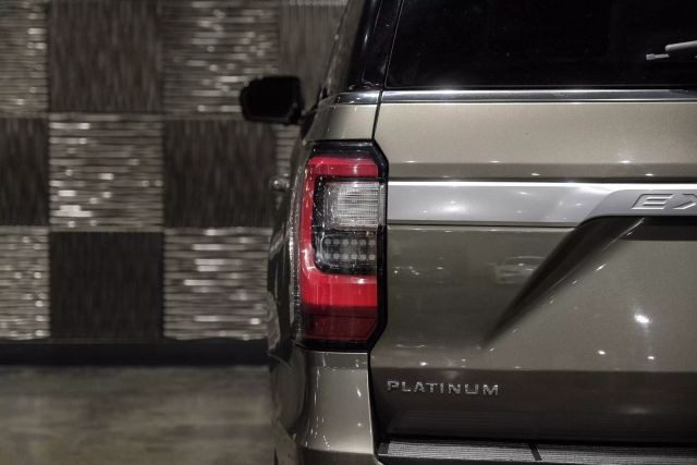 2018 Ford Expedition Platinum Sport Utility 4D photo