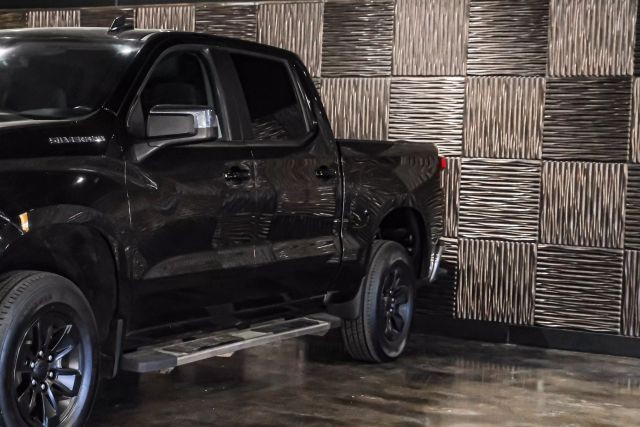 2019 Chevrolet Silverado 1500 LT Pickup 4D 5 3/4 ft photo
