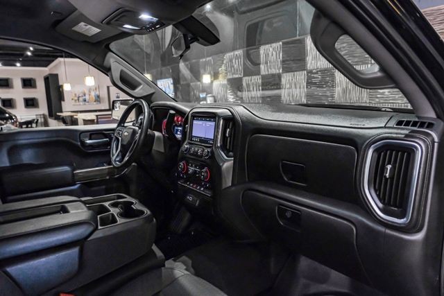 2019 Chevrolet Silverado 1500 LT Pickup 4D 5 3/4 ft photo