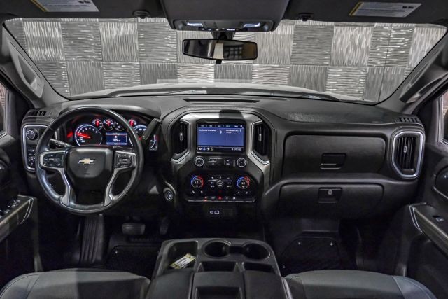 2019 Chevrolet Silverado 1500 LT Pickup 4D 5 3/4 ft photo