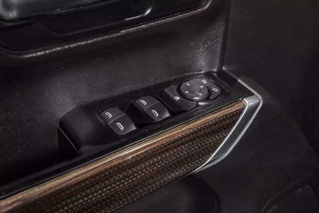 2019 Chevrolet Silverado 1500 LT Pickup 4D 5 3/4 ft photo