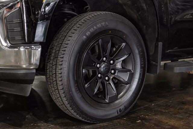 2019 Chevrolet Silverado 1500 LT Pickup 4D 5 3/4 ft photo
