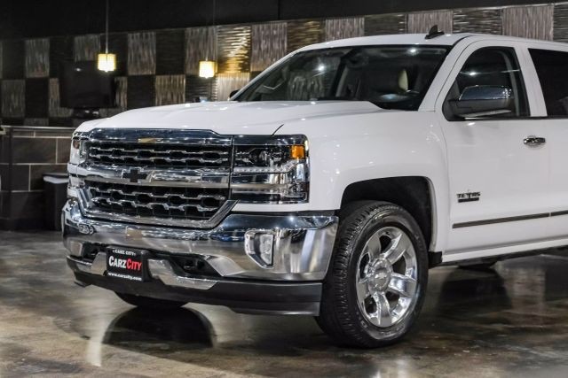 2017 Chevrolet Silverado 1500 LTZ Pickup 4D 5 3/4 ft photo