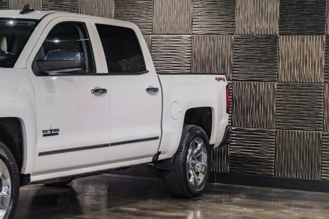 2017 Chevrolet Silverado 1500 LTZ Pickup 4D 5 3/4 ft photo