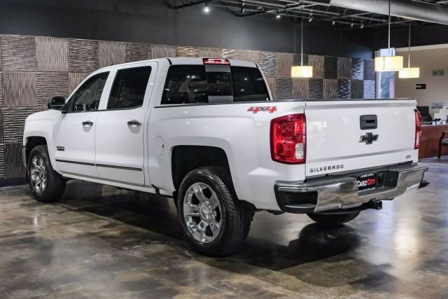 2017 Chevrolet Silverado 1500 LTZ Pickup 4D 5 3/4 ft photo