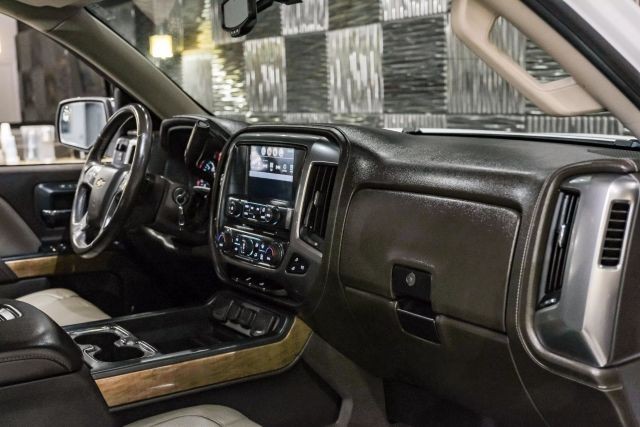 2017 Chevrolet Silverado 1500 LTZ Pickup 4D 5 3/4 ft photo