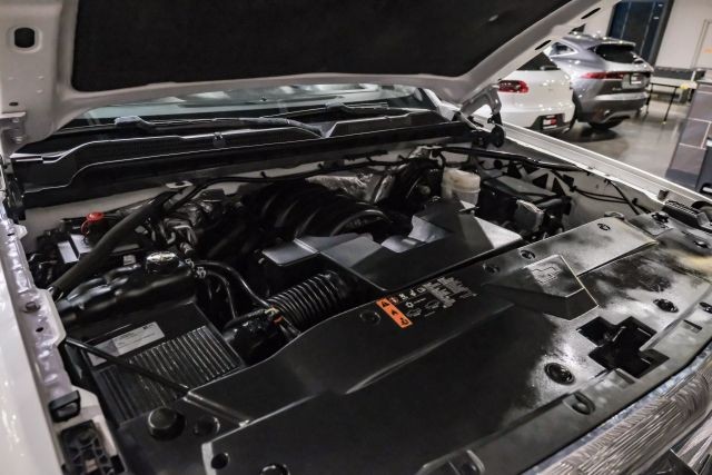 2017 Chevrolet Silverado 1500 LTZ Pickup 4D 5 3/4 ft photo