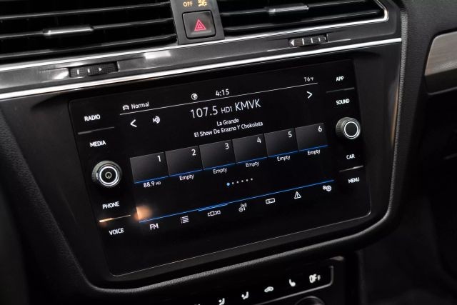 2021 Volkswagen Tiguan SE 4MOTION Sport Utility 4D photo