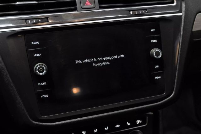 2021 Volkswagen Tiguan SE 4MOTION Sport Utility 4D photo