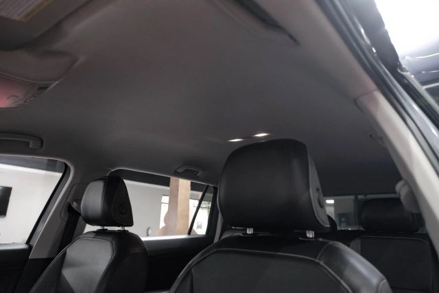 2021 Volkswagen Tiguan SE 4MOTION Sport Utility 4D photo