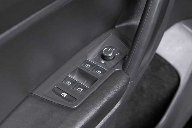 2021 Volkswagen Tiguan SE 4MOTION Sport Utility 4D photo