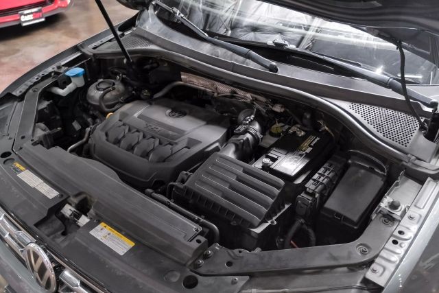 2021 Volkswagen Tiguan SE 4MOTION Sport Utility 4D photo