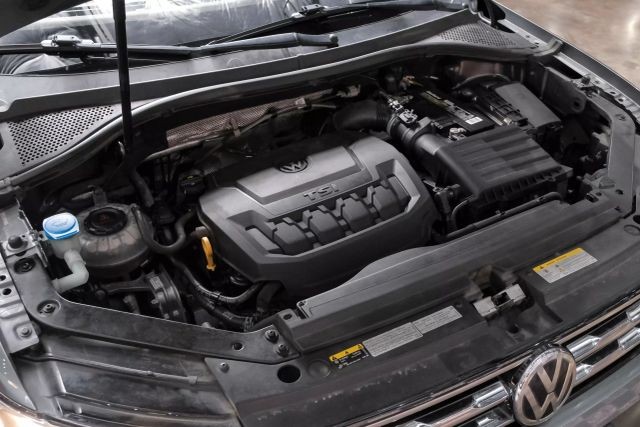 2021 Volkswagen Tiguan SE 4MOTION Sport Utility 4D photo