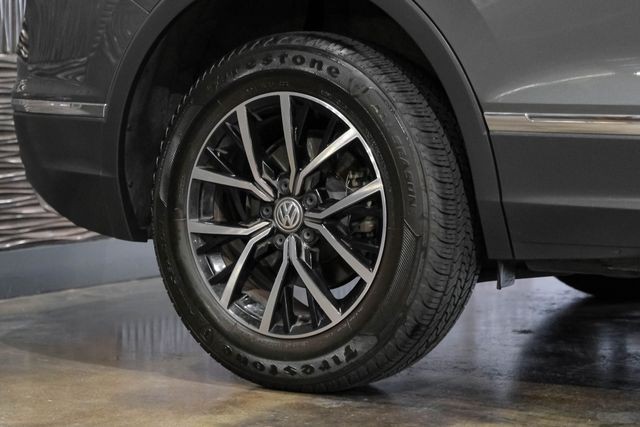 2021 Volkswagen Tiguan SE 4MOTION Sport Utility 4D photo